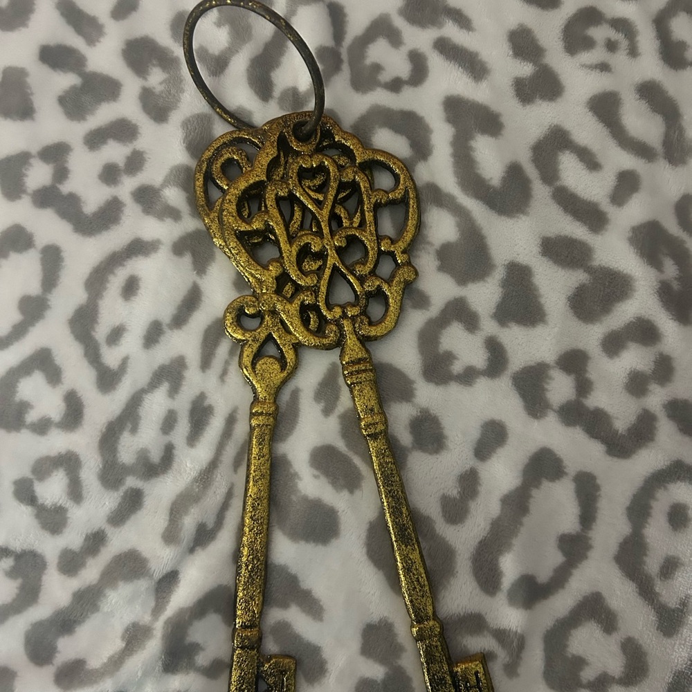 Vintage Cast Iron Style Gold Decorative Keys